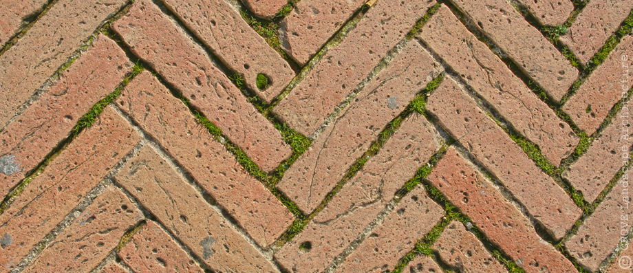 015-brick-&-grass.jpg